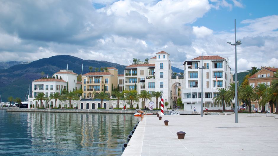 Chisinau — Tivat